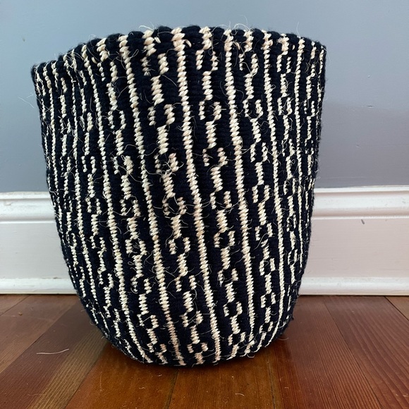Woven Plant basket, Basket planter, Woven planter baskets, African woven… - Picture 4 of 9